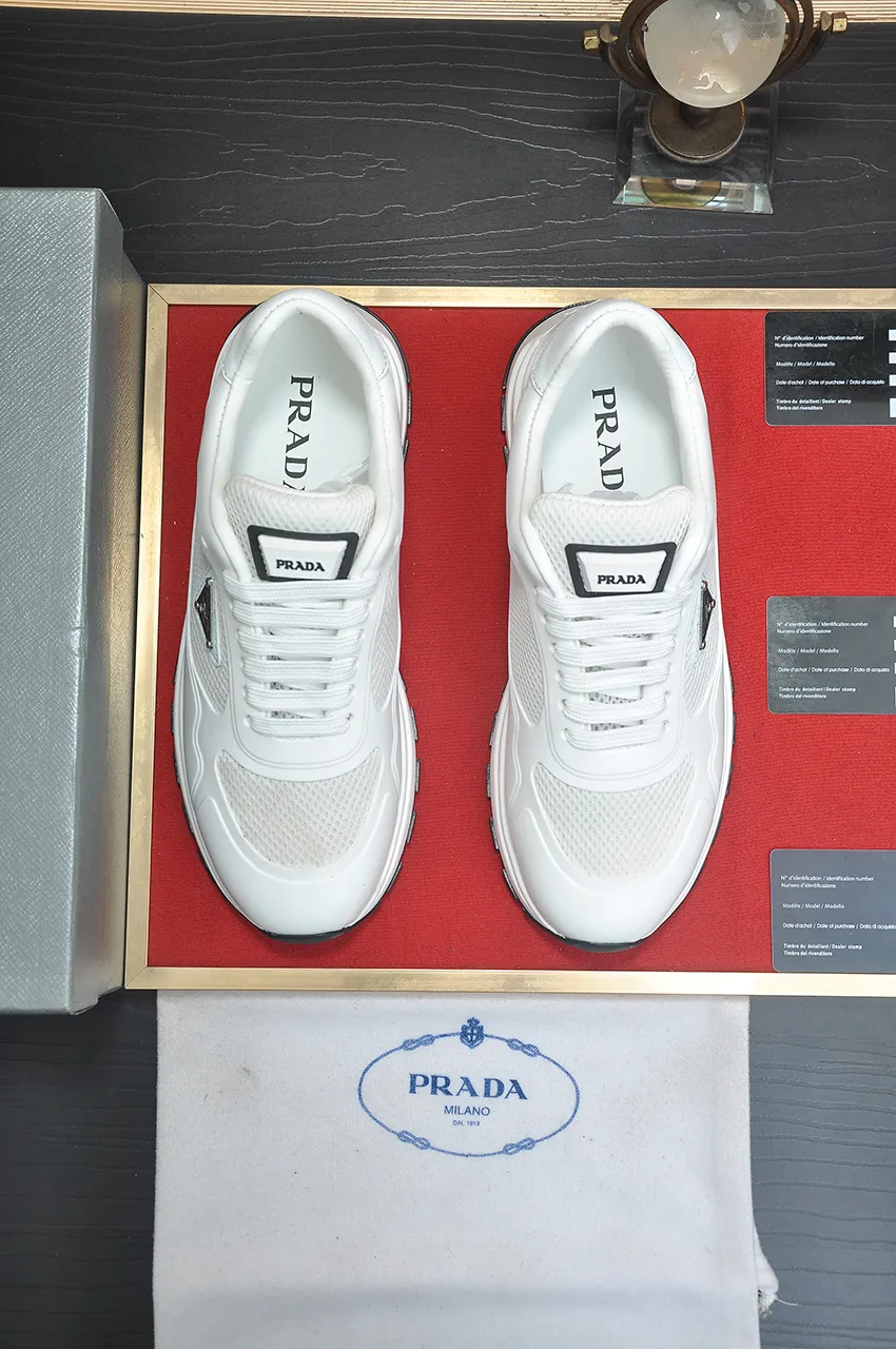 Men's shoes 💰580💶 [PRADA] Top original items, new seasonal styles, high-quality original items, top-grade high-mercerized cowhide combined with original breathable fabric + imported glue, imported stretch fabric inside with original cowhide feet, original thick outsole! Quality guaranteed! Code 38-45 (45 customized)